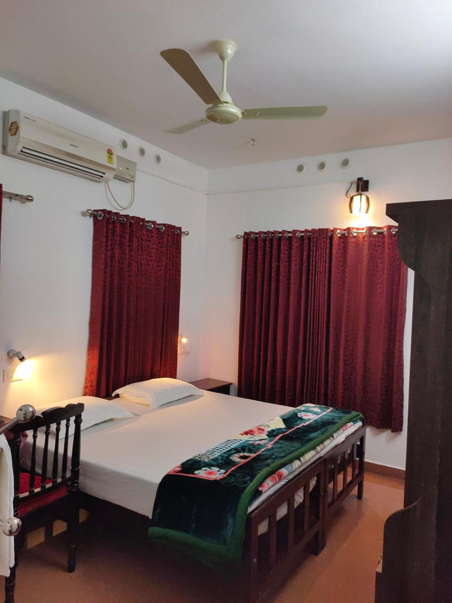 Kuttickattil Gardens Homestay Kottayam Ngoại thất bức ảnh